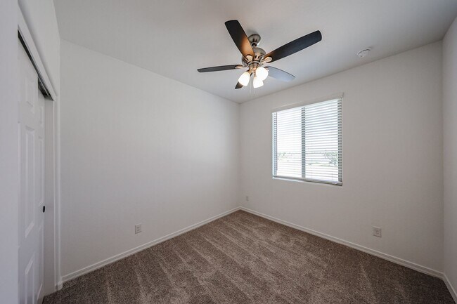Building Photo - Modern Mountainside Living: Stunning New 4-Bedroom Home in Estrella Crossing! 3 CAR GARAGE!