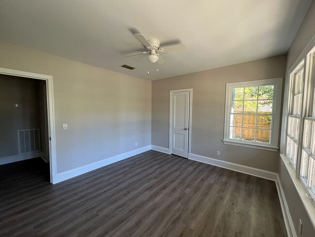 Building Photo - 316 Myrtle Dr