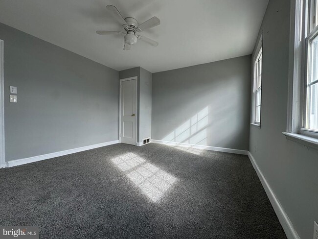 Building Photo - 320 Sollers Point Rd