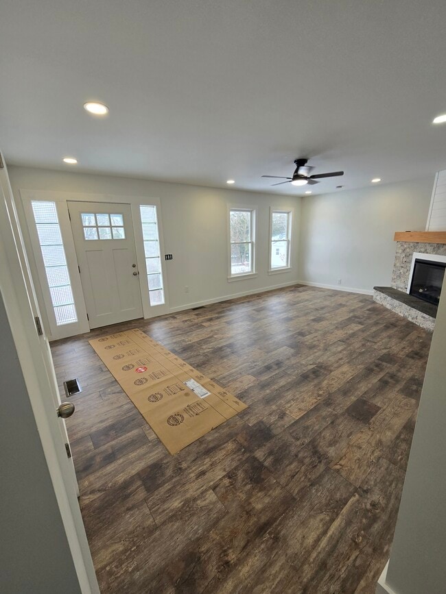 Building Photo - 111 Zandhoek Rd