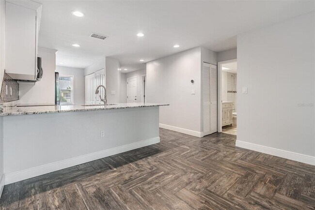 Building Photo - 6125 113th St