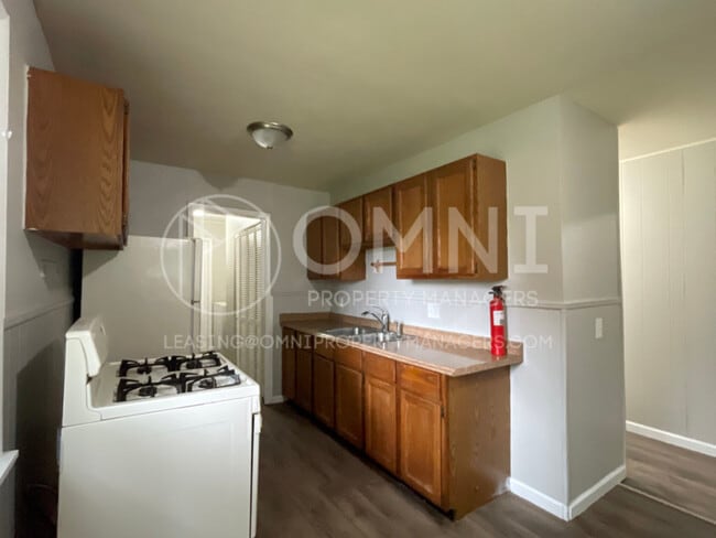 Building Photo - 8233 Stephens Rd