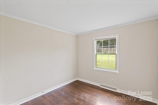 Building Photo - 4703 Fairheath Rd