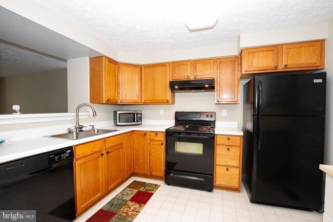 Building Photo - 2269 Lea Ct