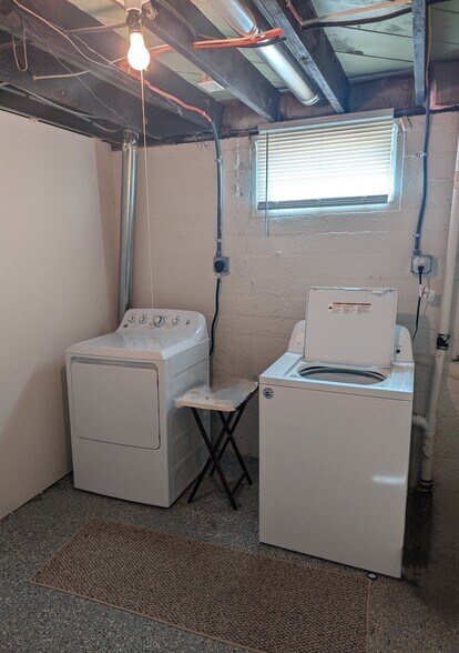 Building Photo - 2714 Snyder Ave