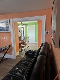 Building Photo - 6 Minot St