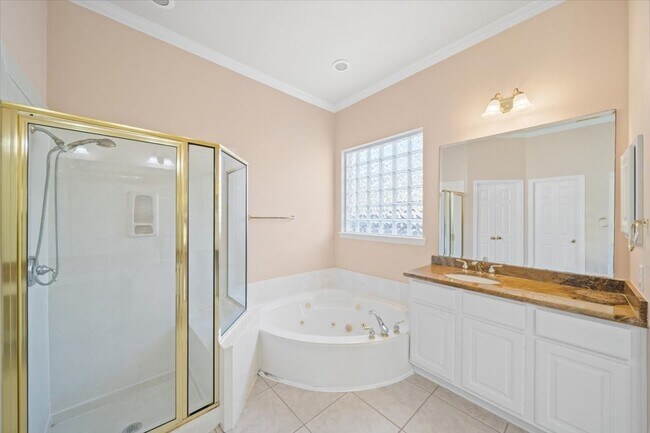 Building Photo - 4610 Sterling Wood Way