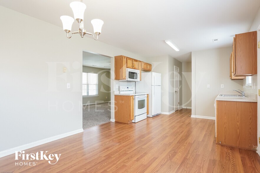 Building Photo - 2303 Sidney Porter Dr