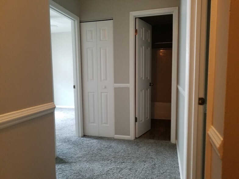 Building Photo - 31 Sally Ann Pl