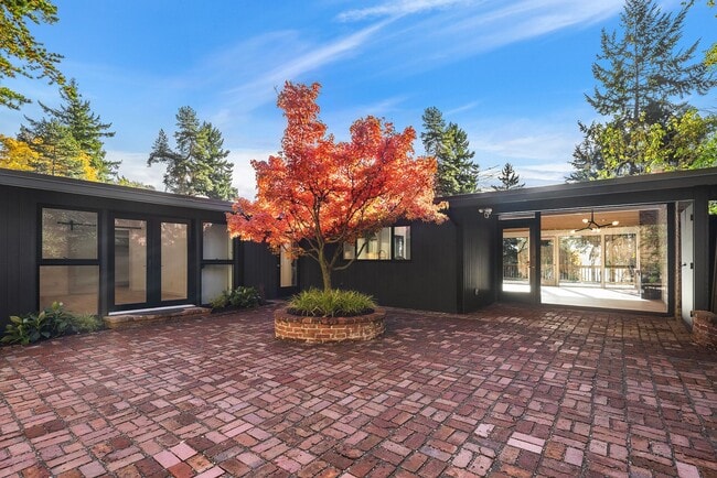 Building Photo - 4148 Boulevard Pl