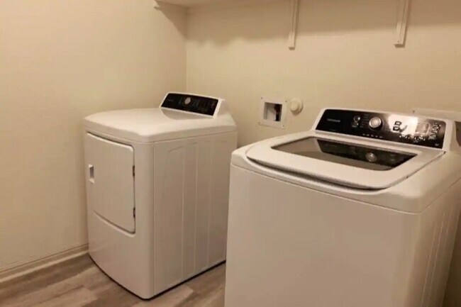 Wide Washer Dryer Room with Storage - 18412 Anicio Gallo Dr
