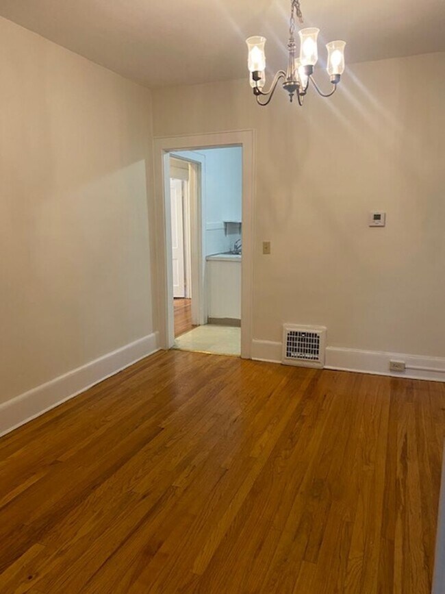 Building Photo - 1009 Euclid Ave