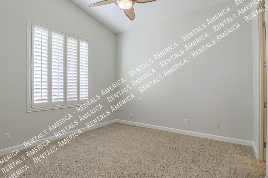 Building Photo - 14136 E Gloria Ln
