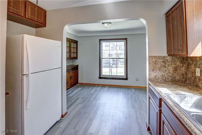 Building Photo - 7611 Ivandale Dr