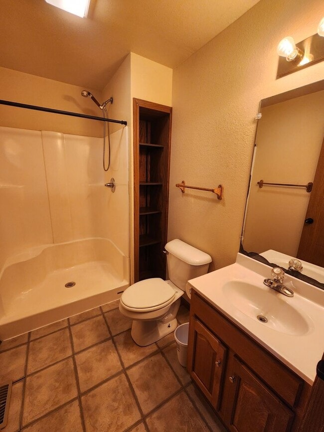 Building Photo - 1525 2nd St