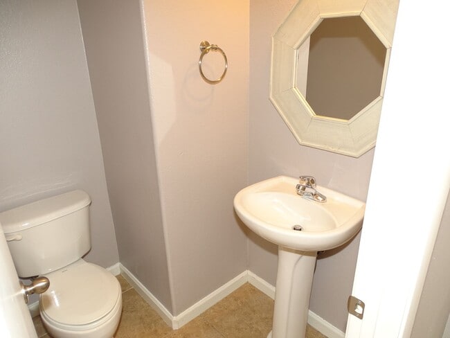 Building Photo - 3 Bedroom Home In The Heart Of Summerlin