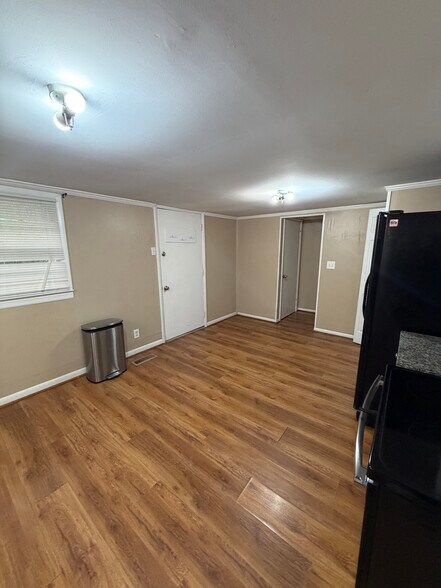 Building Photo - 1008 Hunters Meadow Ln