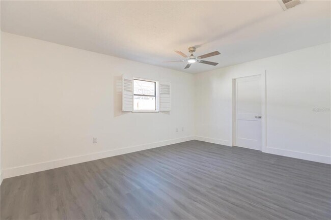 Building Photo - 2261 S Flagler Ave