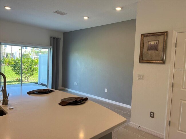 Building Photo - 8500 Lunar Skye St