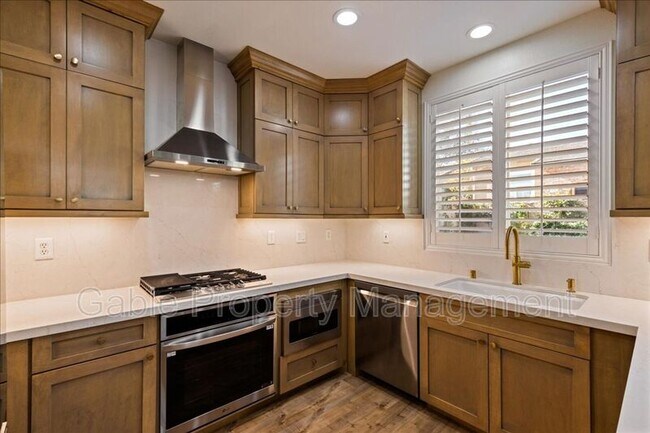 Building Photo - 26951 Cape Cod Dr