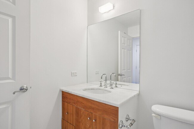 Building Photo - 3110 City Pl