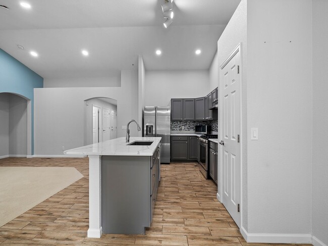 Building Photo - 3 Bed 2 Bath Home Available for Rent!!!