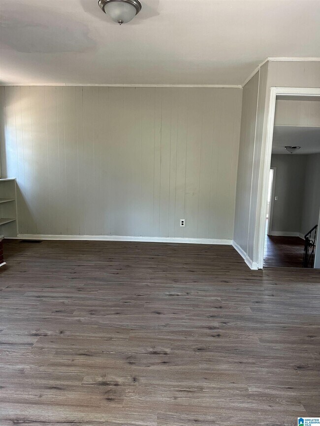 Building Photo - 1143 41st St