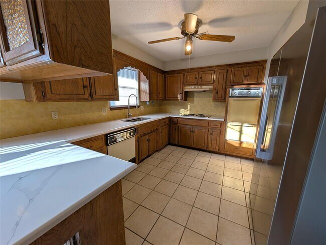 Building Photo - 6308 NW 84th St