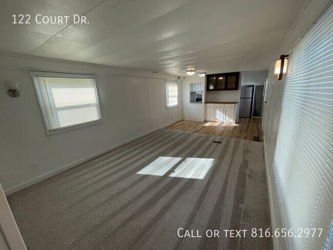 Building Photo - 122 Court Dr