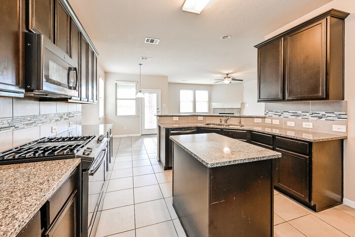 Building Photo - 9719 Deborah Colony Ln