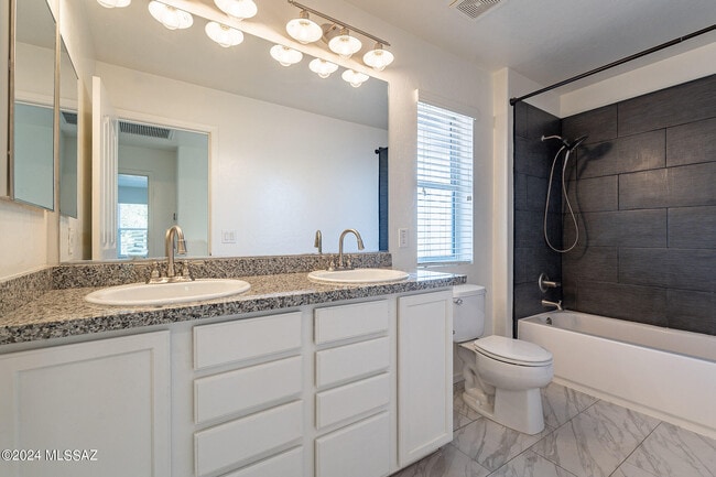 Building Photo - 2790 W Checkerspot Dr