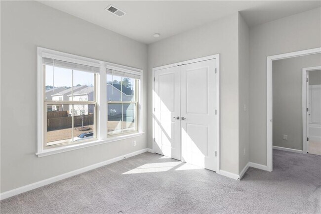 Building Photo - 4411 Claiborne Ct