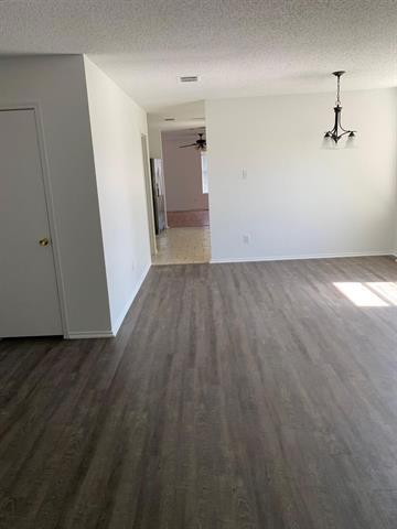 Building Photo - 2701 Woodlake Pkwy