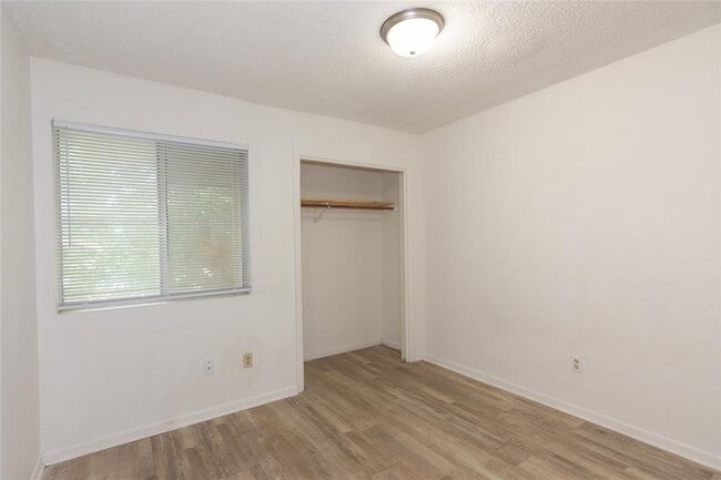 Building Photo - 1607 Onion Creek Village Dr
