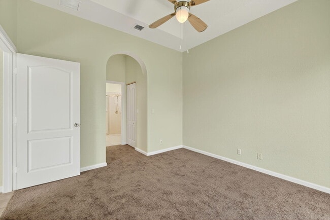 Building Photo - 5552 Spanish River Rd