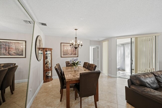 Building Photo - 5187 Europa Dr