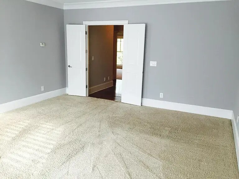 Building Photo - 4222 Rickenbacker Dr NE
