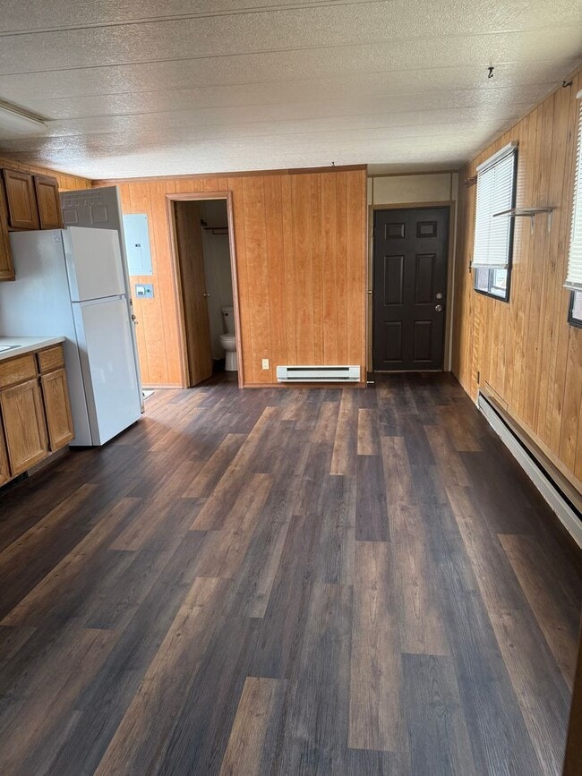 Building Photo - 1 Bed/1 Bath in Bar Nunn – All Utilities Included + Yard & Shed