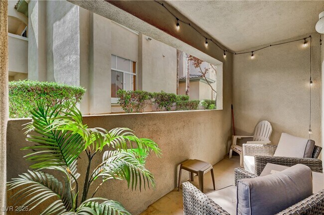 Building Photo - 8733 Red Brook Dr