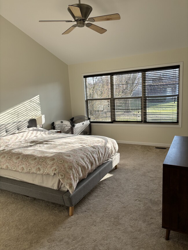 Building Photo - 603 E Castlebury Cir