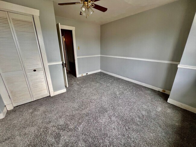 Building Photo - 3 Bed 1.5 Bath- Pittsburgh PA