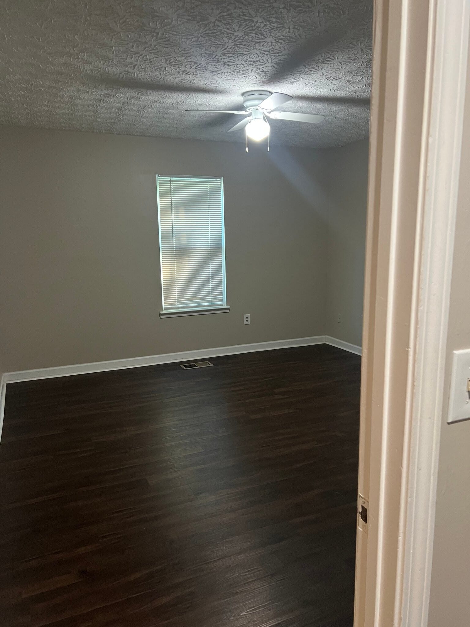Building Photo - 3543 N Hopkins Ct