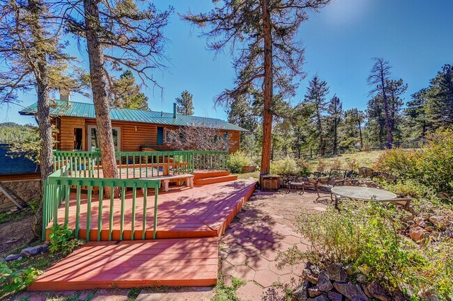 Building Photo - 27231 Log Trail