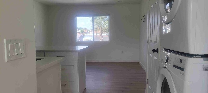 Building Photo - 8820 Noeline Ave