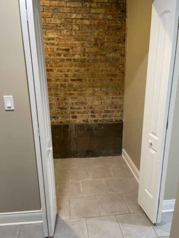 Building Photo - 3342 W Douglas Blvd