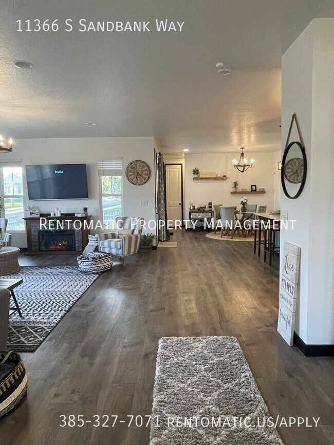 Building Photo - 11366 Sandbank Way