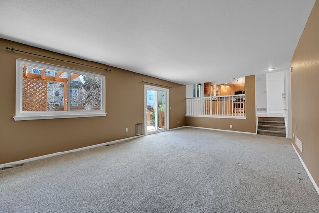 Building Photo - $2,995.00, stunning 4-bedroom, 3.5-bathroo...