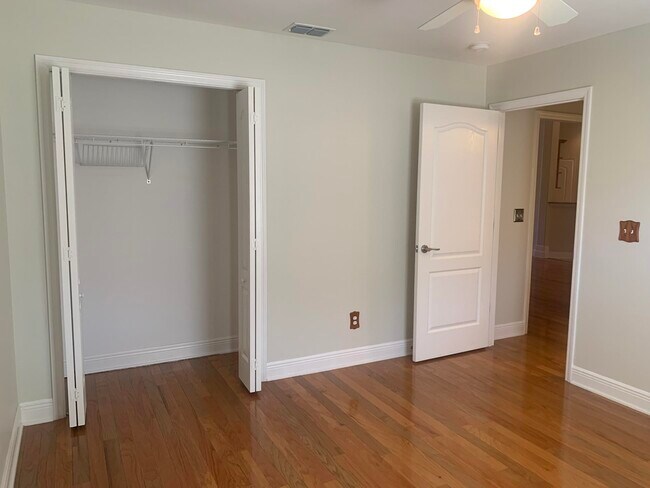 Building Photo - 4716 Plantation View Dr