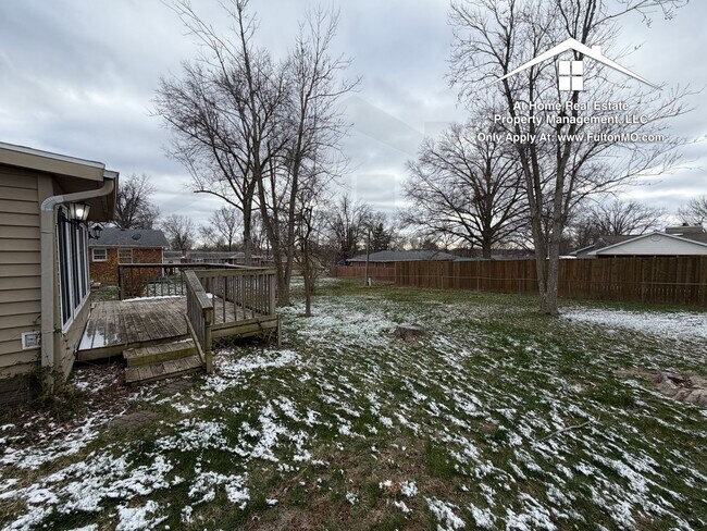 Building Photo - 1803 N School Blvd