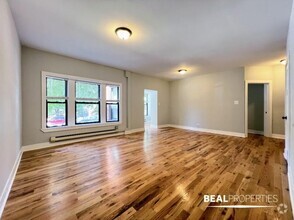 Building Photo - 2 bedroom in CHICAGO IL 60640